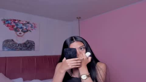 amy_saenz_ online show from October 2025 10:10:01 PM