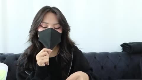 girl next door named Amy online show from January 2025 07:35:01 AM