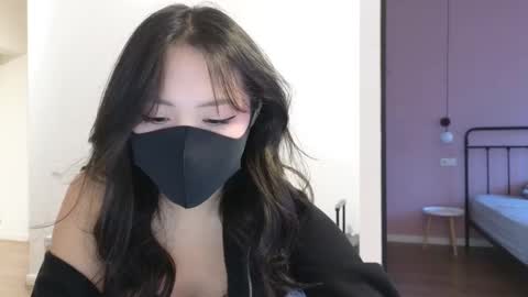 girl next door named Amy online show from February 2025 04:30:02 AM