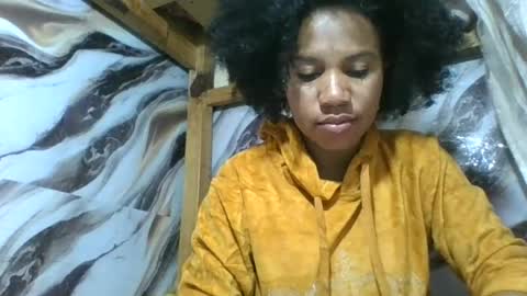 Snapshot of amyatche chatting on June 2026 04:39:02 AM Amyatche online show from June 2026 04:39:02 AM