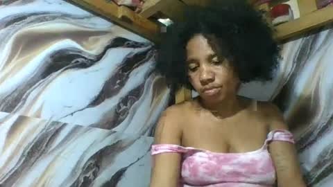 Snapshot of amyatche chatting on June 2026 05:41:01 PM Amyatche online show from June 2026 05:41:01 PM