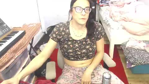 Trashely Gimpson online show from February 2025 11:44:02 AM