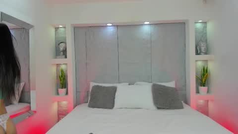 Snapshot of amycolman_ chatting on November 2025 11:32:01 AM amy online show from November 2025 11:32:01 AM