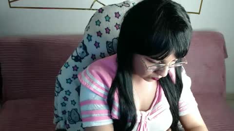 Snapshot of amycosplay_99 chatting on December 2025 08:19:02 AM amycosplay_99 online show from December 2025 08:19:02 AM
