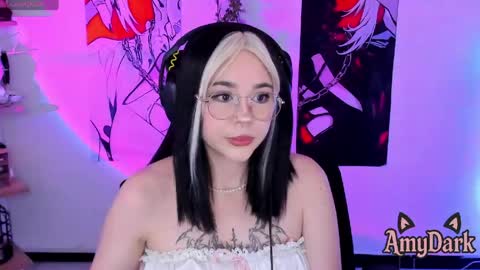 Amy online show from April 2026 08:26:02 PM