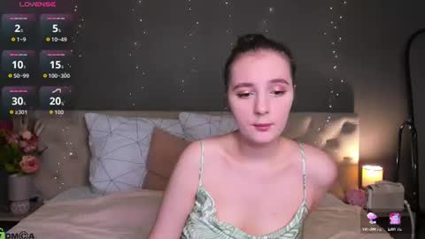 Snapshot of amydesiree chatting on July 2026 01:40:01 AM Amy online show from July 2026 01:40:01 AM