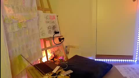 Snapshot of amydreamgirl chatting on May 2026 09:16:01 PM amydreamgirl online show from May 2026 09:16:01 PM
