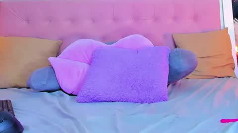 Amyevaans1 online show from February 2026 10:52:01 PM