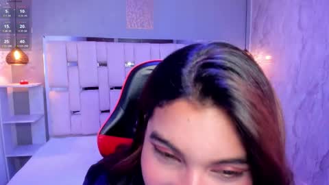 amyevan_ online show from September 2025 08:45:02 PM