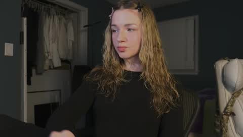 Amy online show from October 2025 02:39:02 AM