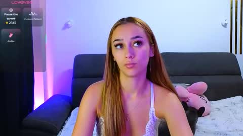 amykentt online show from November 2025 04:08:01 PM