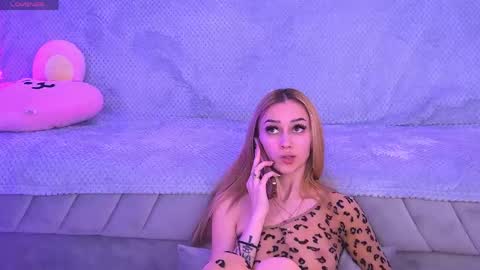 amykentt online show from May 2026 06:46:02 PM