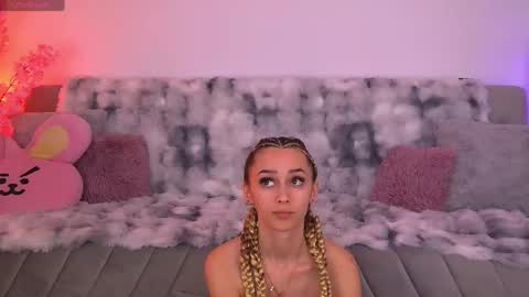 amykentt online show from May 2026 04:01:01 PM