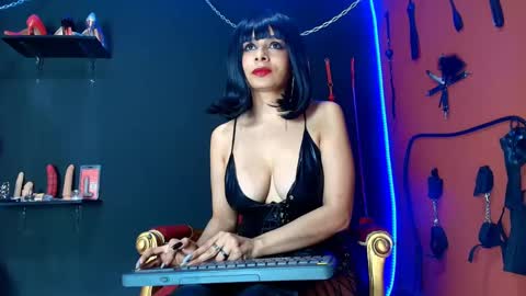 Snapshot of amymistress chatting on October 2025 09:32:02 PM Amy Wong Grey online show from October 2025 09:32:02 PM