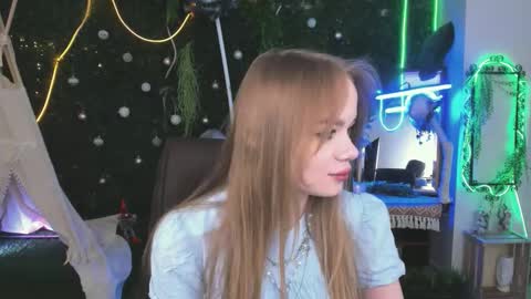 Snapshot of amynox chatting on March 2026 05:35:02 AM Amy online show from March 2026 05:35:02 AM