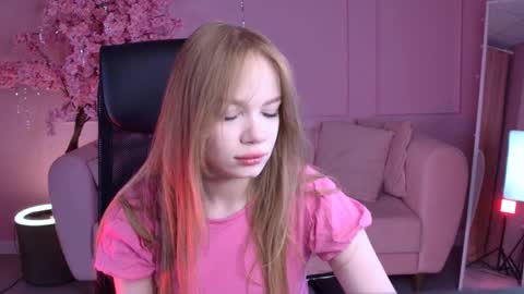 Snapshot of amynox chatting on April 2026 05:16:01 AM Amy online show from April 2026 05:16:01 AM