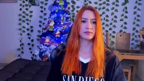 Snapshot of amypond__ chatting on December 2024 10:00:01 PM Amy online show from December 2024 10:00:01 PM