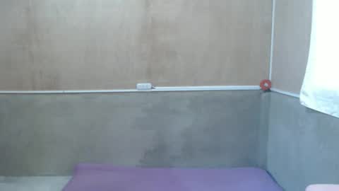 amysweetbabe online show from April 2026 09:45:02 PM
