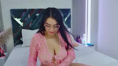 amytorres_ online show from May 2026 03:41:02 PM