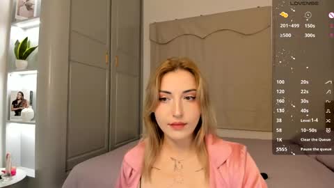 amyvilvet online show from May 2026 09:23:02 PM
