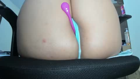 Snapshot of amywalker01 chatting on September 2025 09:51:01 PM amy online show from September 2025 09:51:01 PM