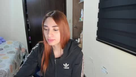 Snapshot of amywalker01 chatting on October 2025 08:15:01 PM amy online show from October 2025 08:15:01 PM