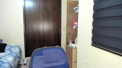 Snapshot of amywalker01 chatting on December 2025 07:10:01 PM amy online show from December 2025 07:10:01 PM