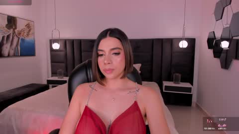 AMY WALKER online show from January 2025 01:45:02 PM