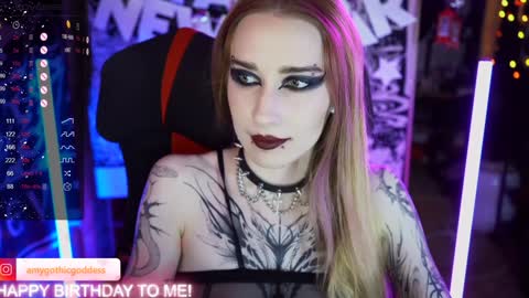 Snapshot of amywhitenessxx chatting on December 2024 07:32:01 PM Amy switch Goddess divine Mistress online show from December 2024 07:32:01 PM