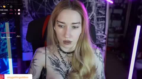 Snapshot of amywhitenessxx chatting on March 2025 01:07:01 PM Amy switch Goddess divine Mistress online show from March 2025 01:07:01 PM