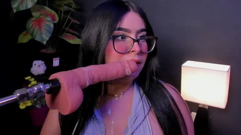 amywhitte_ online show from May 2026 03:23:01 AM