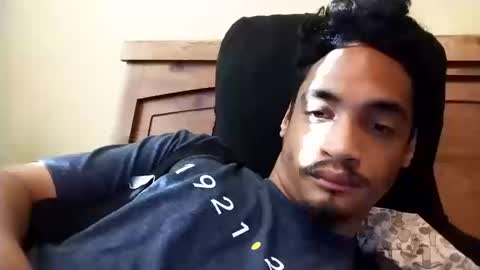 Snapshot of an377432 chatting on October 2025 09:48:02 PM an377432 online show from October 2025 09:48:02 PM