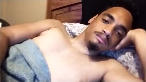 Snapshot of an377432 chatting on November 2025 01:40:01 AM an377432 online show from November 2025 01:40:01 AM