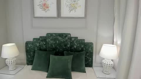 Snapshot of ana_beckett chatting on October 2025 10:44:02 AM Ana online show from October 2025 10:44:02 AM