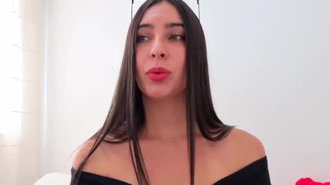 Snapshot of ana_castilo chatting on November 2025 01:55:01 PM Ana IG an castillo 1 online show from November 2025 01:55:01 PM