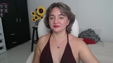Snapshot of ana_hotmilfx chatting on March 2025 02:32:01 AM ANA online show from March 2025 02:32:01 AM