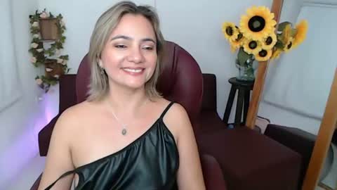 Snapshot of ana_hotmilfx chatting on June 2026 12:49:01 AM ANA online show from June 2026 12:49:01 AM