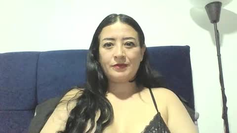 Snapshot of ana_lovexx2 chatting on November 2025 03:17:01 AM Ana online show from November 2025 03:17:01 AM