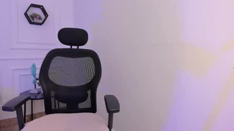 Ana online show from November 2025 09:21:02 PM