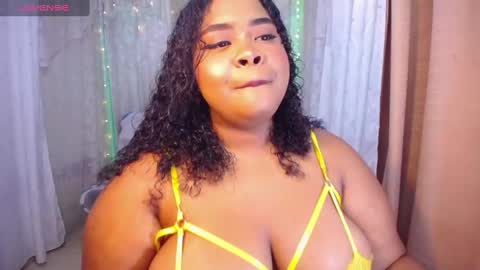 Snapshot of ana_off_alana chatting on October 2025 12:06:01 AM Ana online show from October 2025 12:06:01 AM