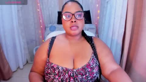 Snapshot of ana_off_alana chatting on October 2025 10:43:02 PM Ana online show from October 2025 10:43:02 PM