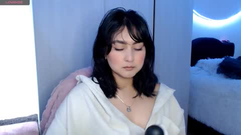 Ana Ricciardi online show from October 2025 01:34:01 PM