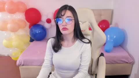 Snapshot of ana_ruuh chatting on April 2026 09:09:02 PM Im anna but you can call me as you want online show from April 2026 09:09:02 PM