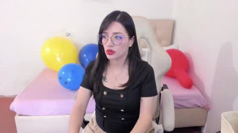 Snapshot of ana_ruuh chatting on April 2026 08:33:02 PM Im anna but you can call me as you want online show from April 2026 08:33:02 PM