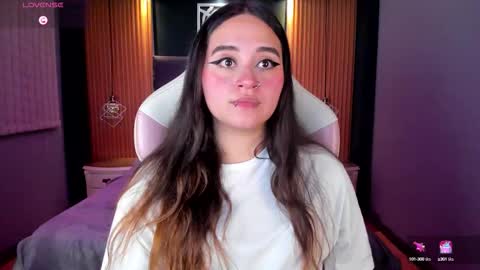 Ana online show from September 2025 08:45:01 PM