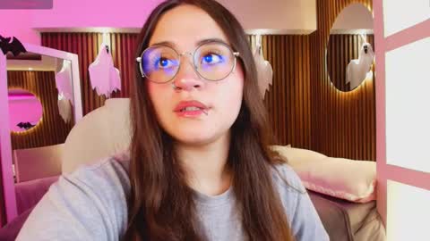 Ana online show from October 2025 05:43:01 PM