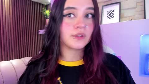 Ana online show from November 2025 03:50:01 AM