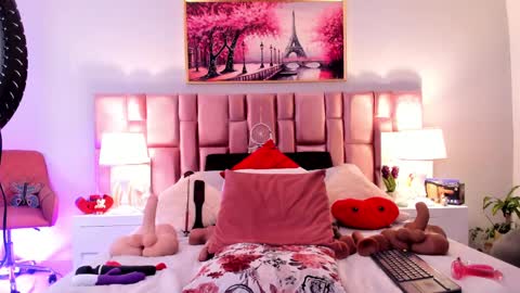 anaa_bellaa online show from October 2025 12:15:02 PM