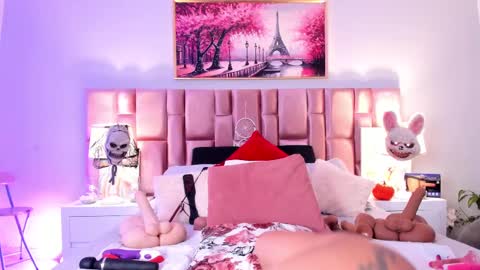 anaa_bellaa online show from October 2025 12:28:01 PM