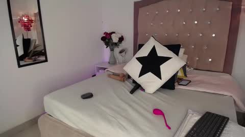 Ana Moon  online show from February 2025 05:25:01 AM